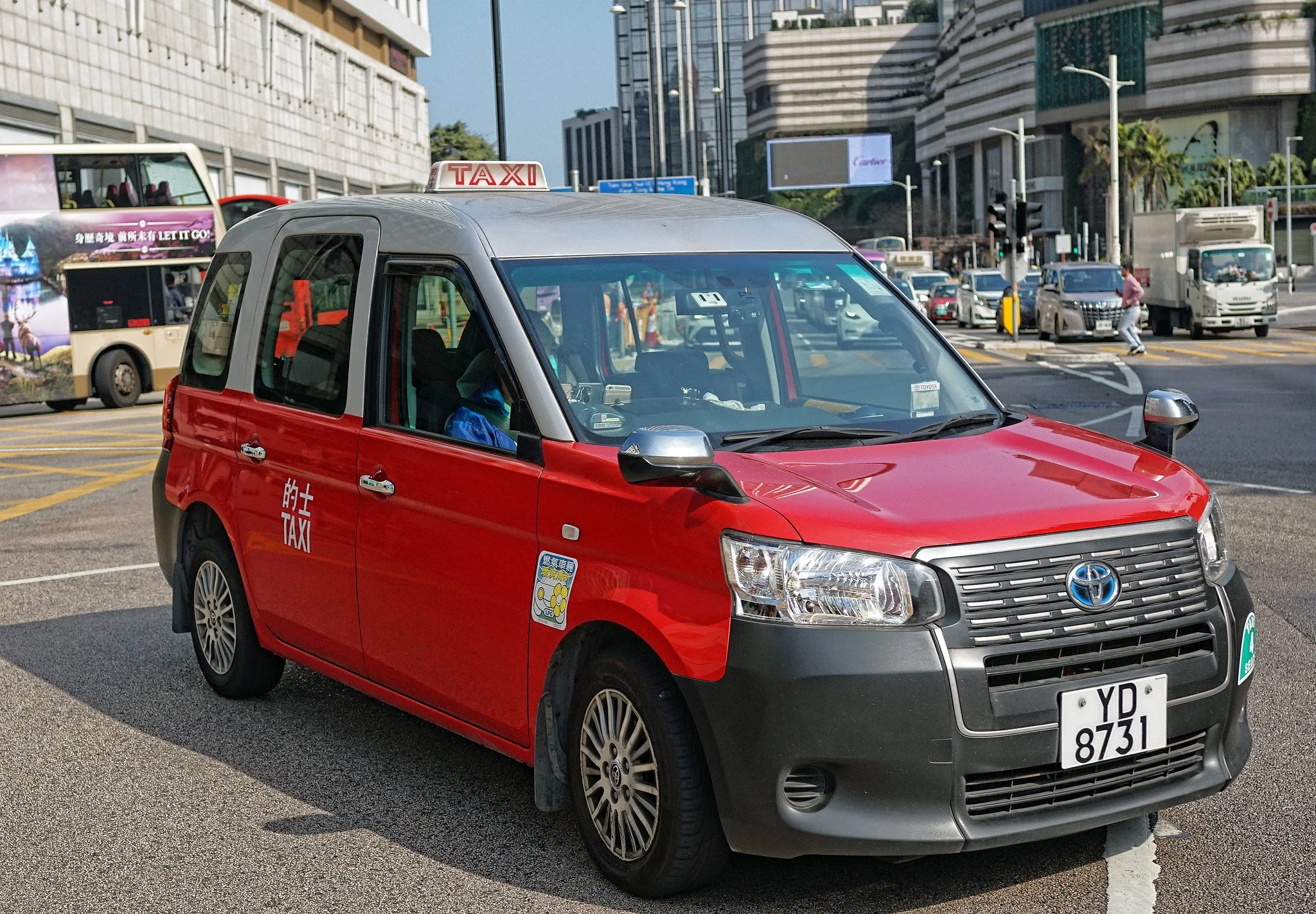 【1週間値下げ】MatrixLab Mr.Taxi HongKong - Red 1997 Toyota Crown Comfort Hong Kong Taxi Review: Takes Me